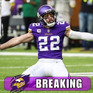 Harrison Smith Stays with the Vikings: A True Purple and Gold Legend!. PicassoHTX