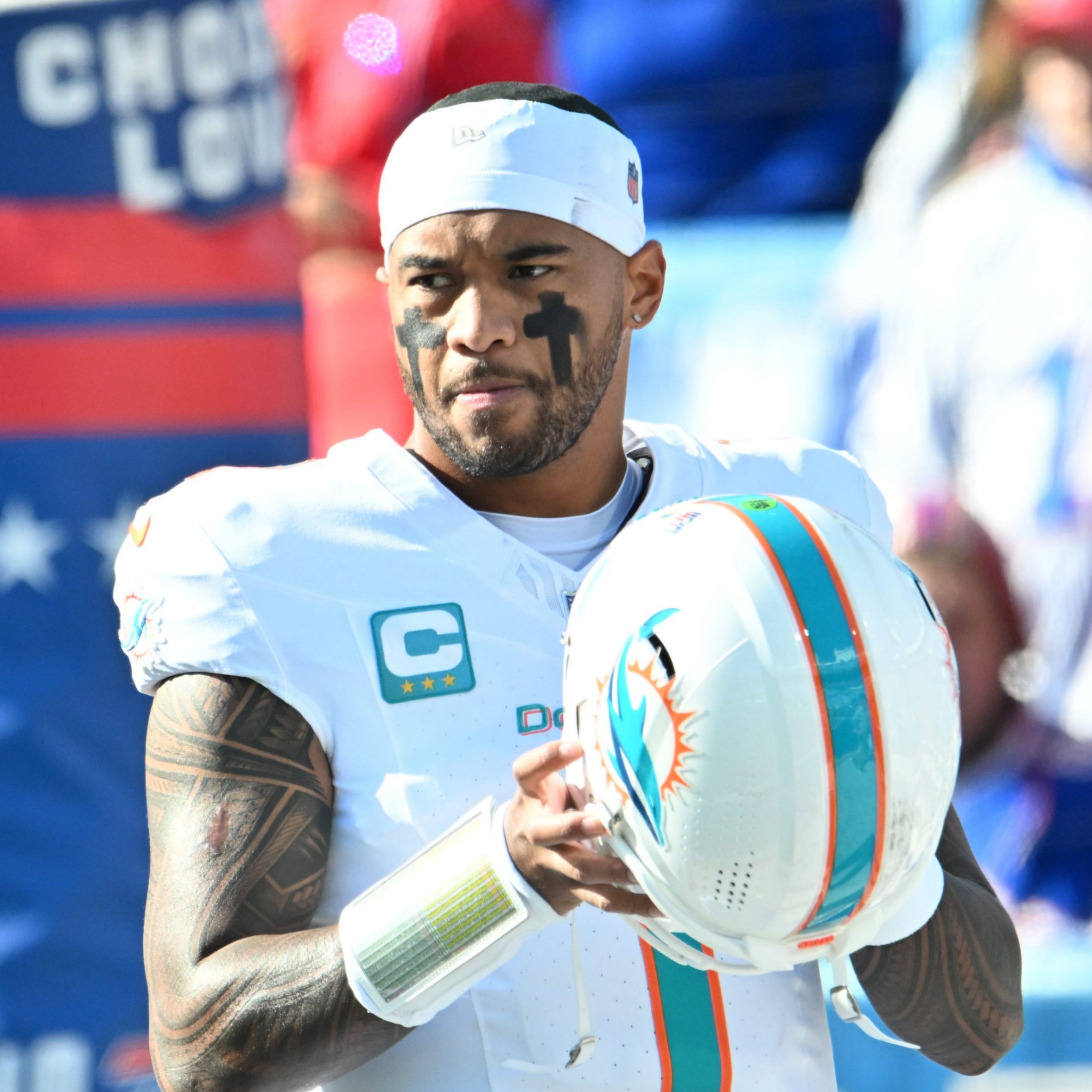 BREAKING: 49ers CEO sparks controversy by acquiring Miami Dolphins' injury-prone veteran for "HUGE" price in hopes of advancing to the 2025 Super Bowl... -wiwiwi